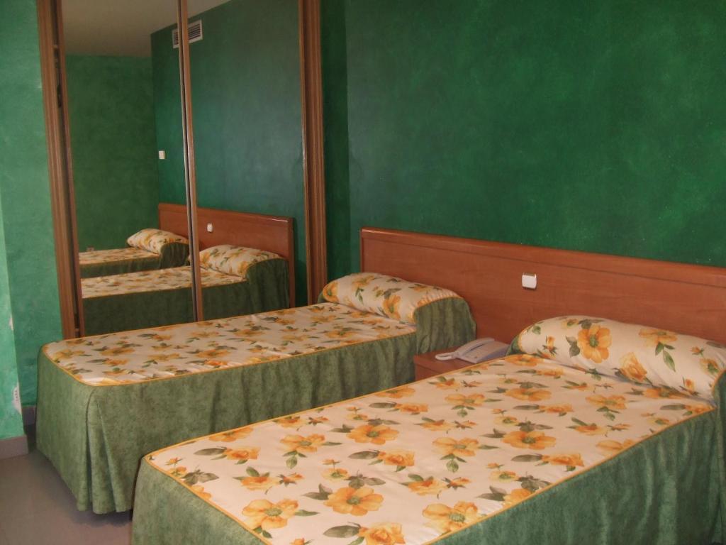 Hotel Vadorrey Roa Zewnętrze zdjęcie